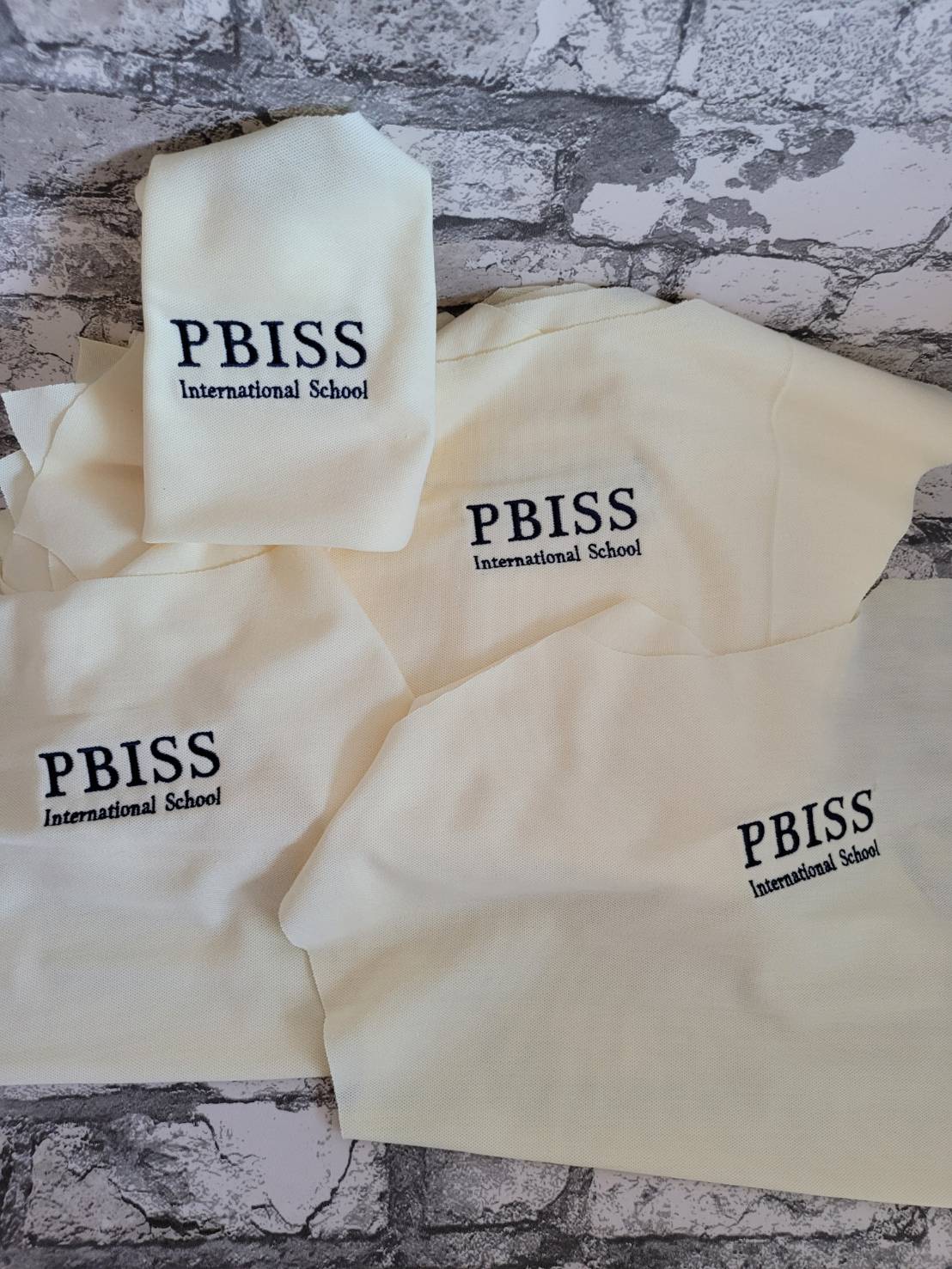 งานปักเสื้อผ้า ตามออร์เดอร์ ปักออร์เยอะ งานปักเสื้อยืด งานปักเสื้อโปโล