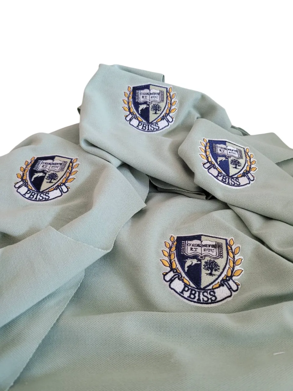 งานปักเสื้อเด็ก ปักเสื้อผ้าตามออร์เดอร์ ปักเสื้อยืด ปักเสื้อโปโล