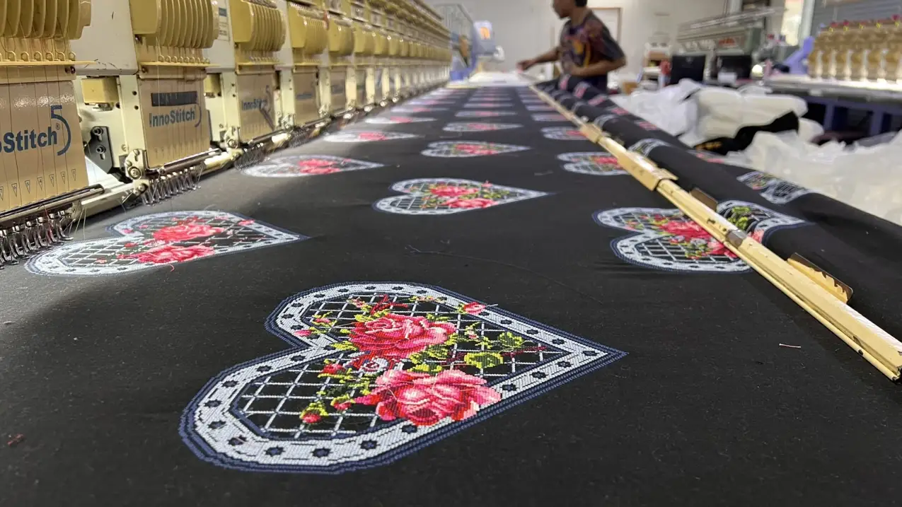 รับปักลายครอสติส รับทำบล็อกปักครอสติช wilcom cross stitch