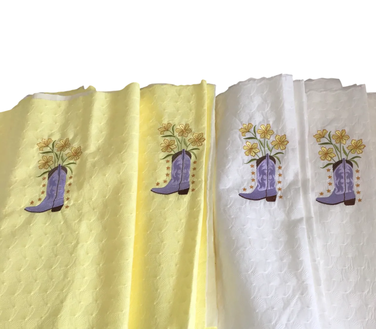 งานปักลวดลายบนผ้า งานปักเสื้อ รับปักเสื้อ รับปักผ้า รับปักลวกลายบนผ้า รับปักงานทุกชนิด