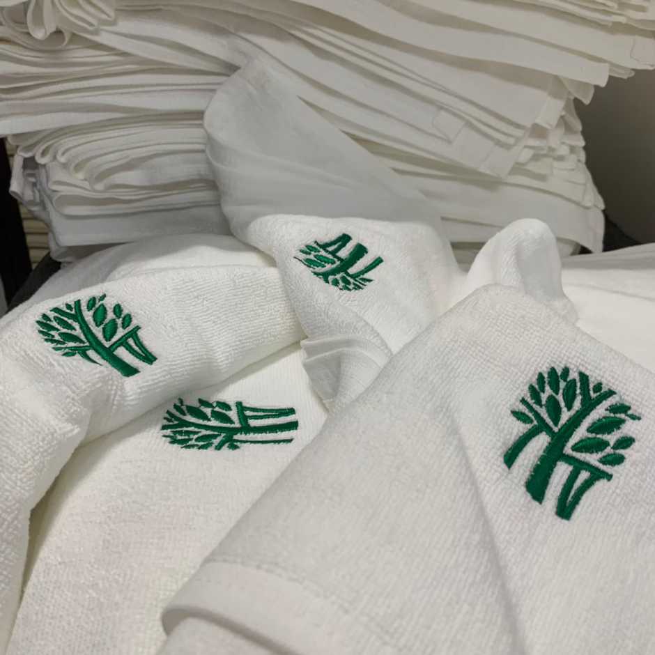 งานปักผ้าขนหนู รับปักปักผ้าขนหนู รับปักผ้าเช็ดตัว ผ้าเช็ดหน้า