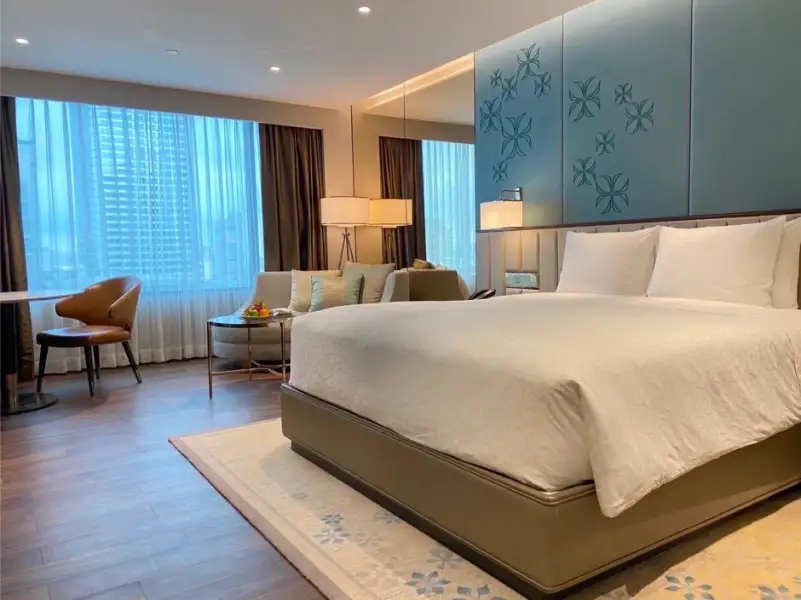 งานปักผ้าบุผหนัง ปักผ้าบุหัวเตียง ปักผ้าหุ้มเฟอร์นิเจอร์ ปักหนัง