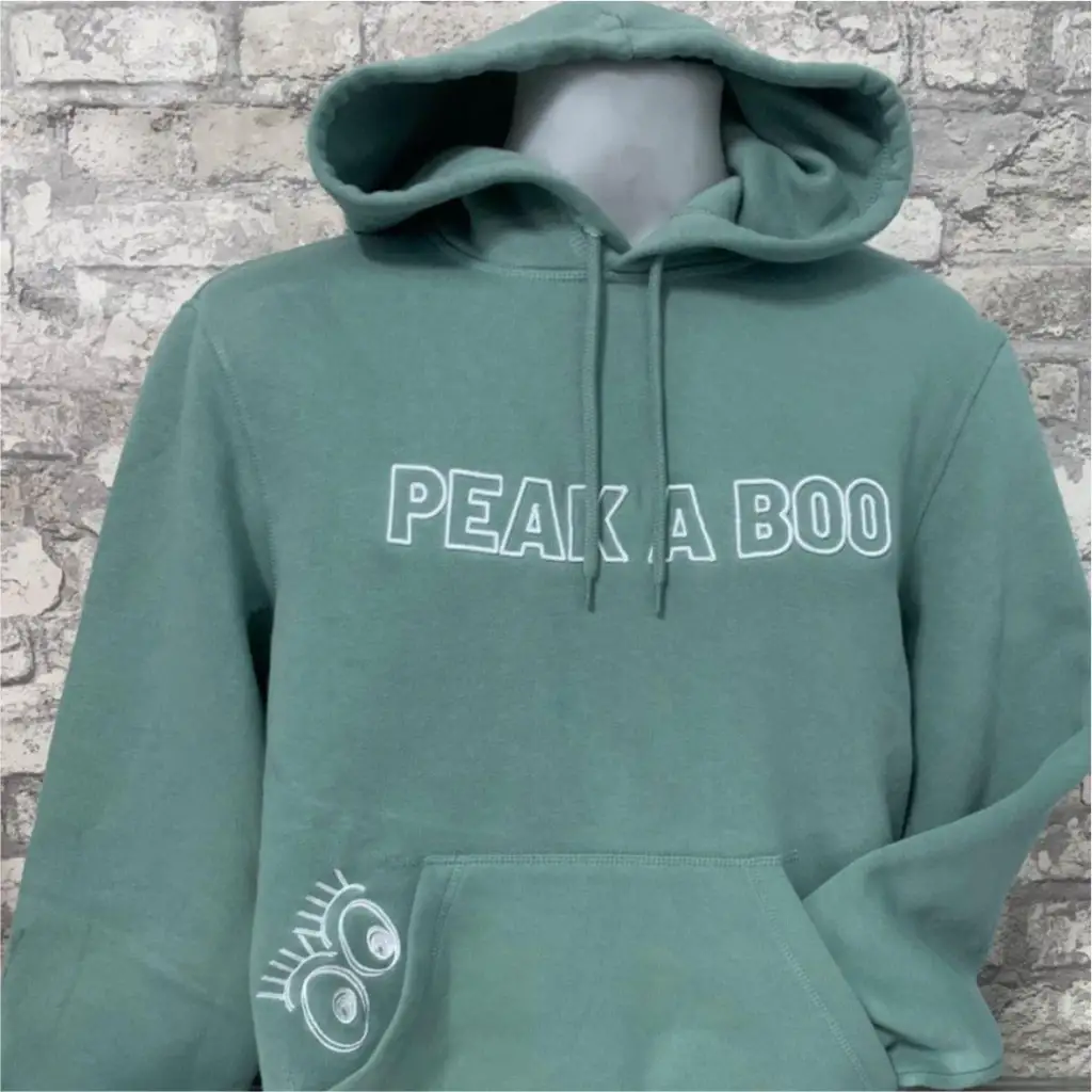 งานปักรองโฟม งานปักนูน งานปักเสื้อฮูด ปักนูน ปักรองโฟม