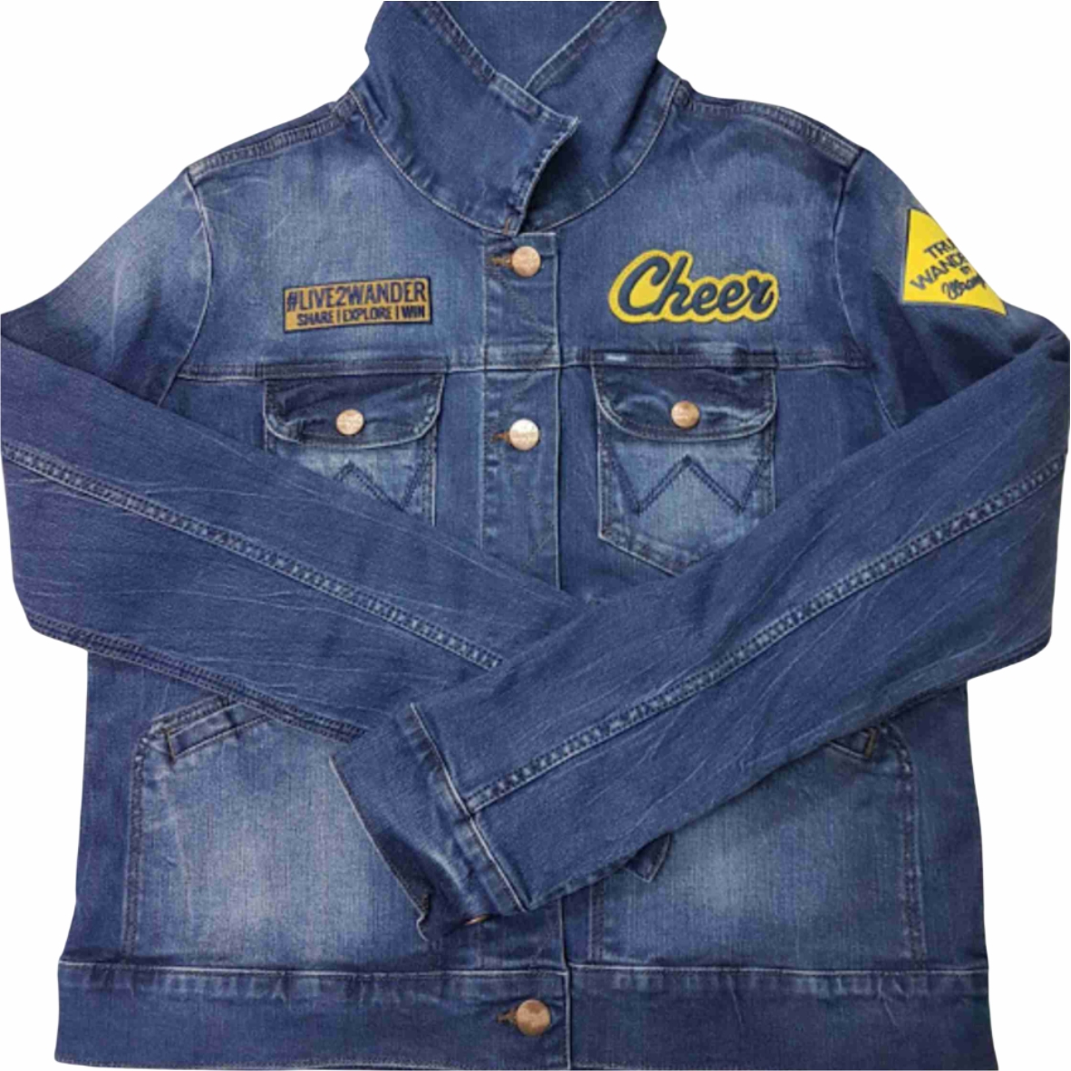 งานปักยีนส์ ปักเสื้อยีนส์ ปักกางเกงยีนส์ รับปักผ้ายีนส์ รับปักกระเป๋ายีนส์ รับปักด่วน