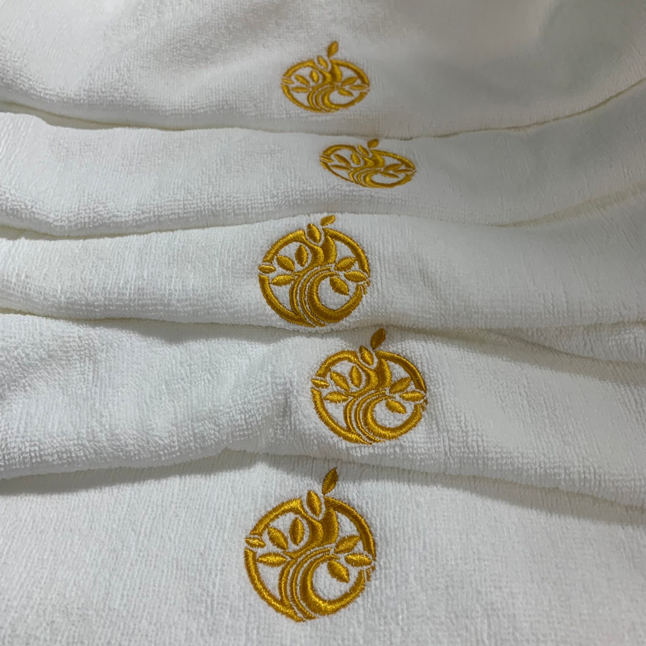 งานปักผ้าขนหนู รับปักปักผ้าขนหนู รับปักผ้าเช็ดตัว ผ้าเช็ดหน้า