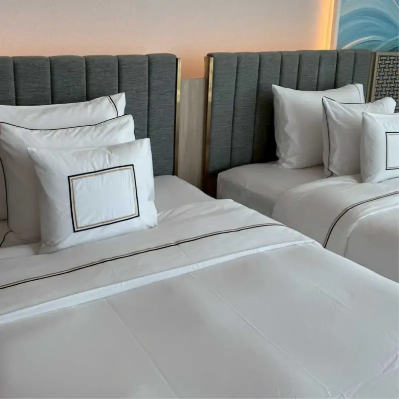 งานปักปลอกหมอน รับปักปลอกหมอน