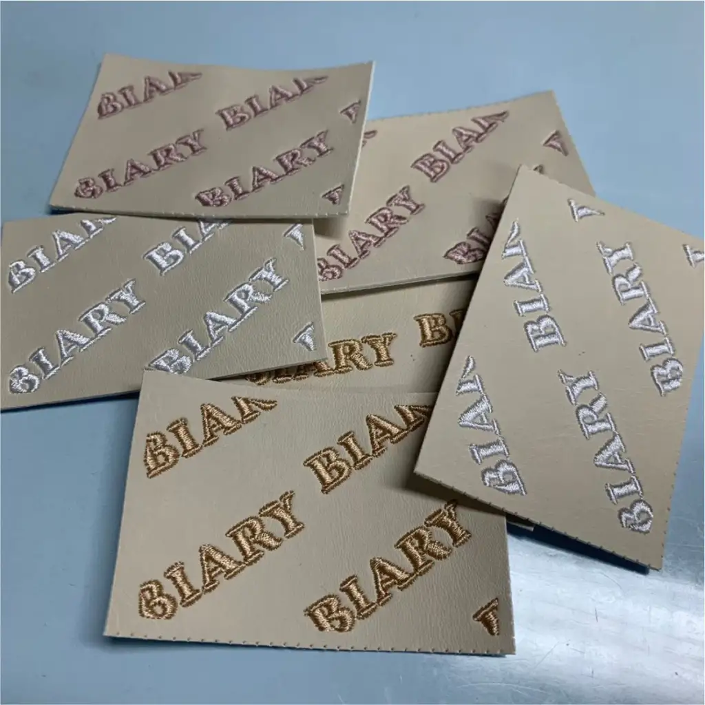 งานปักหนัง ปักหนังแท้ ปักหนับพียู ปักหนังแกะ ปักหนังวัว ปักหนังปั้ม ปักอักษรบนหนัง