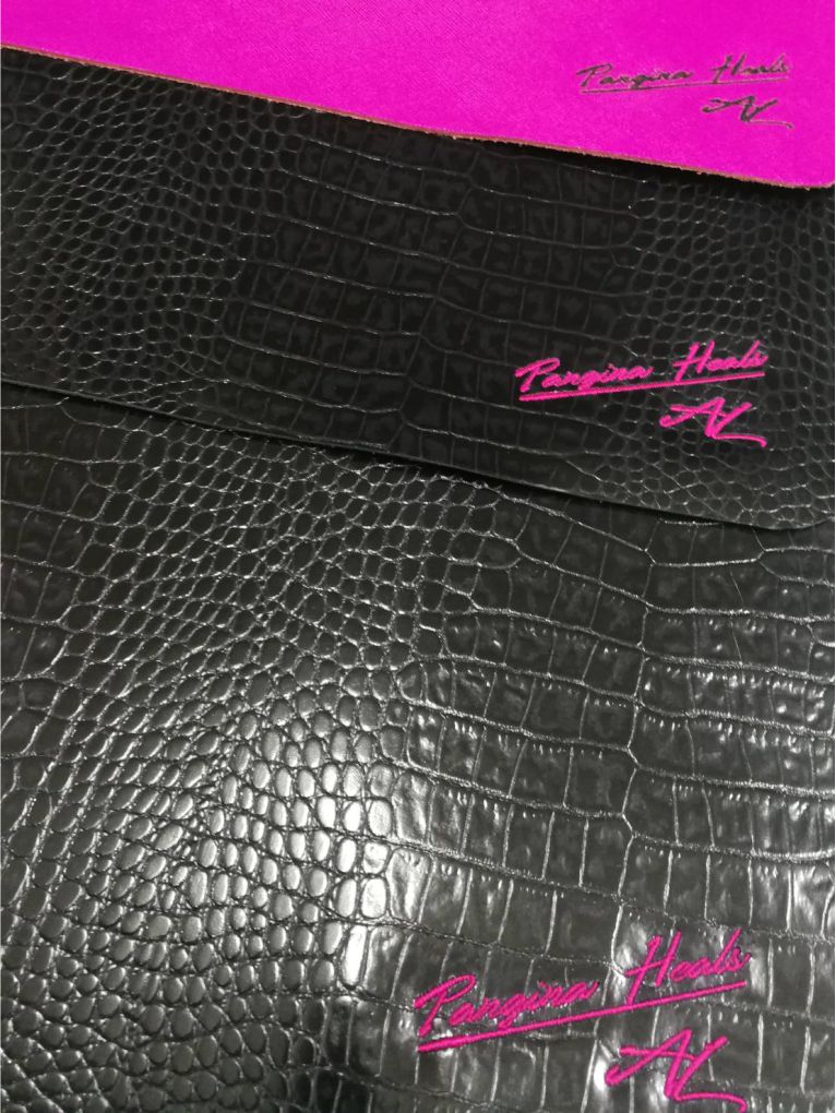 งานปักหนังรองเท้า ปักผ้าดิบ ปักหนัง ปักหนังแท้ ปักหนังเที่ยม ปักหลังกลับ ปักหนังพียู