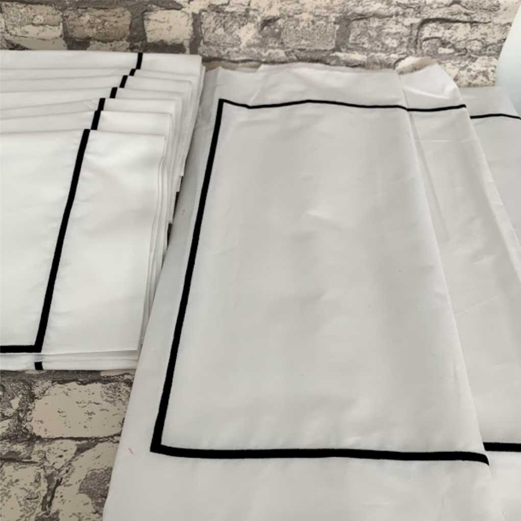 ปักปลอกหมอน งานปักปลอกหมอน รับปักปลอกหมอน รับปลอกที่นอน