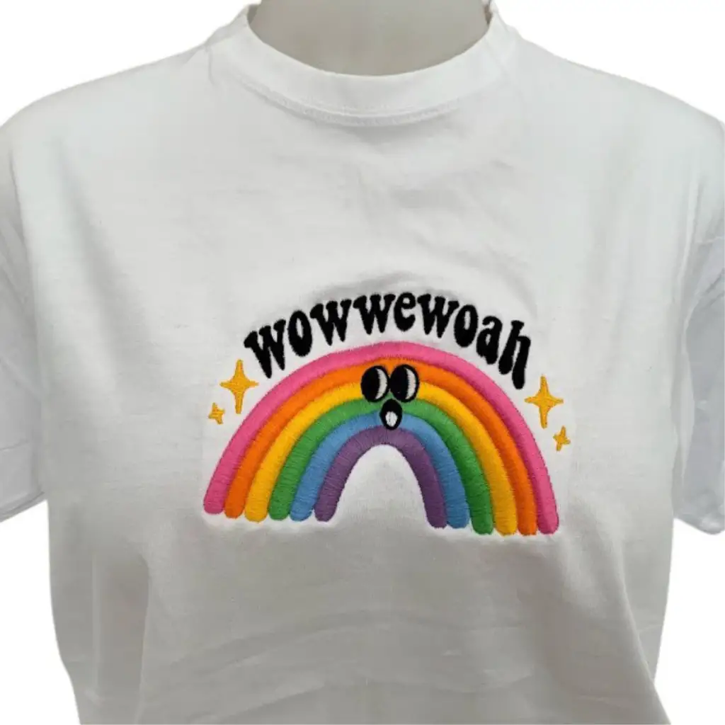 รับปักเสื้อเย็บเป็นตัว รับปักเสื้อผ้า รับปักเส้อโปโล รับปักเสื้อยืด