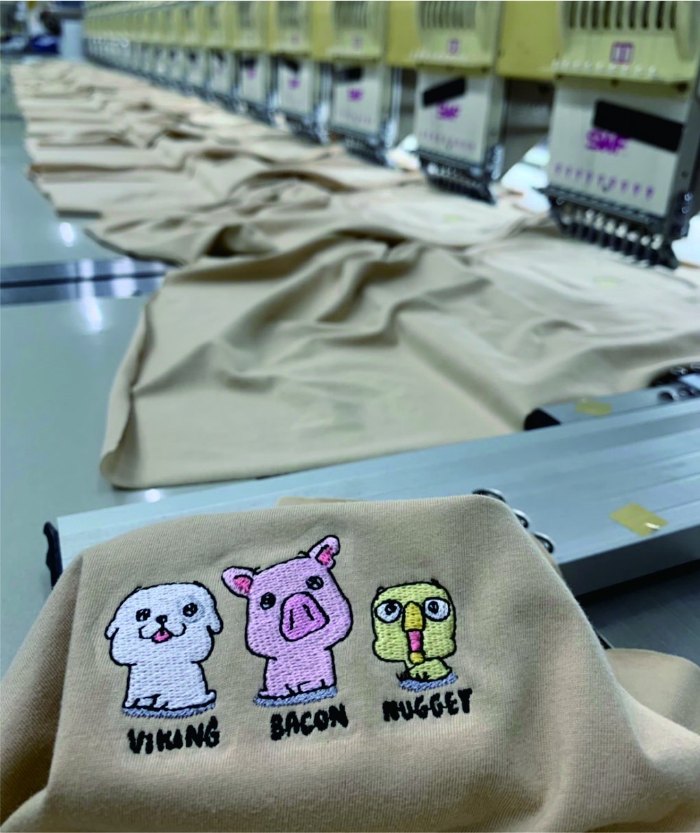 เครื่องจักปักคอม บริการปักเสื้อผ้า รับปักเสื้อเด็ก ปักเสื้อโปโล ปักเสือยึด ปักชุดยูนิฟอร์ม