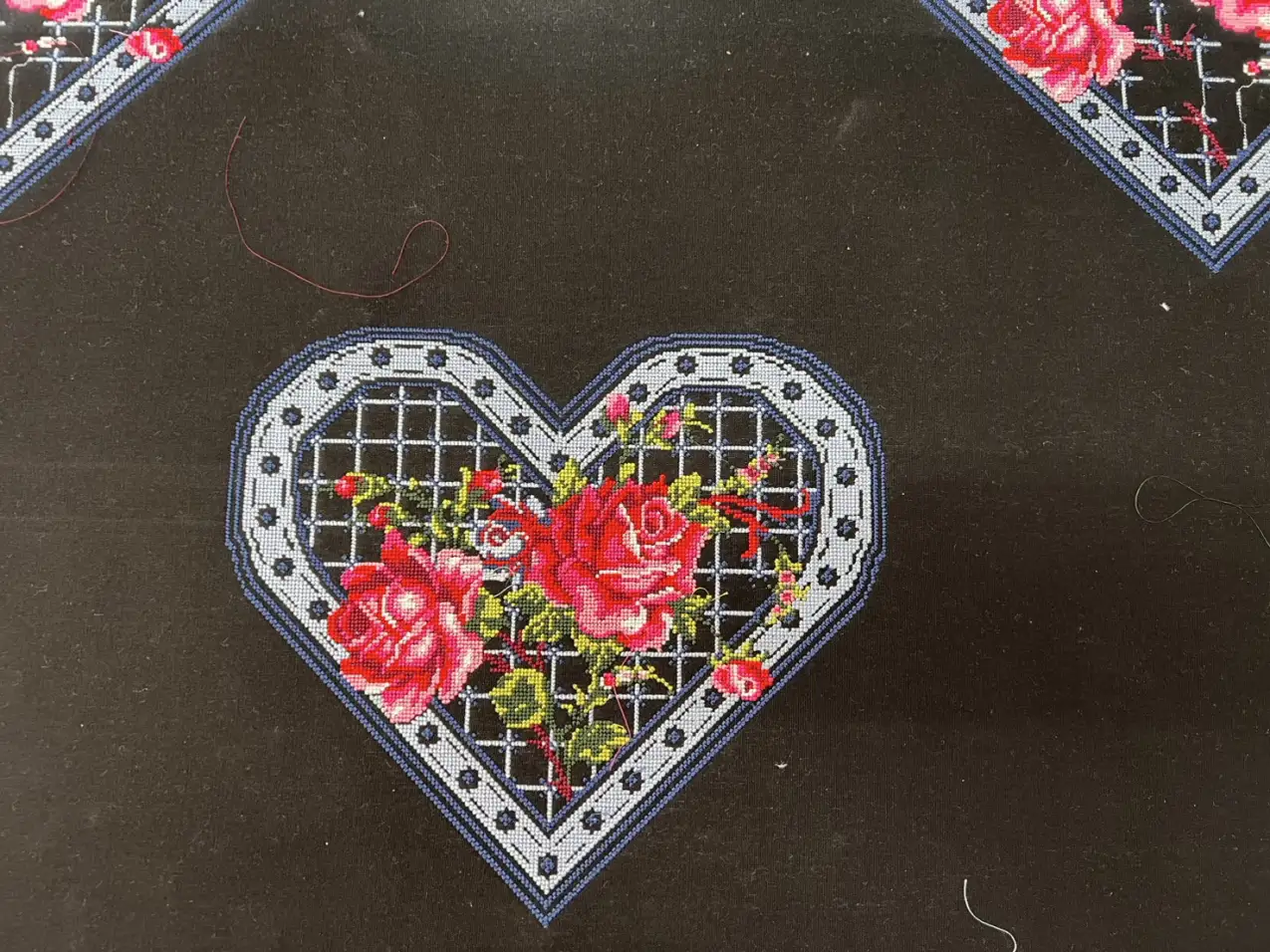 รับปักลายครอสติส รับทำบล็อกปักครอสติช wilcom cross stitch