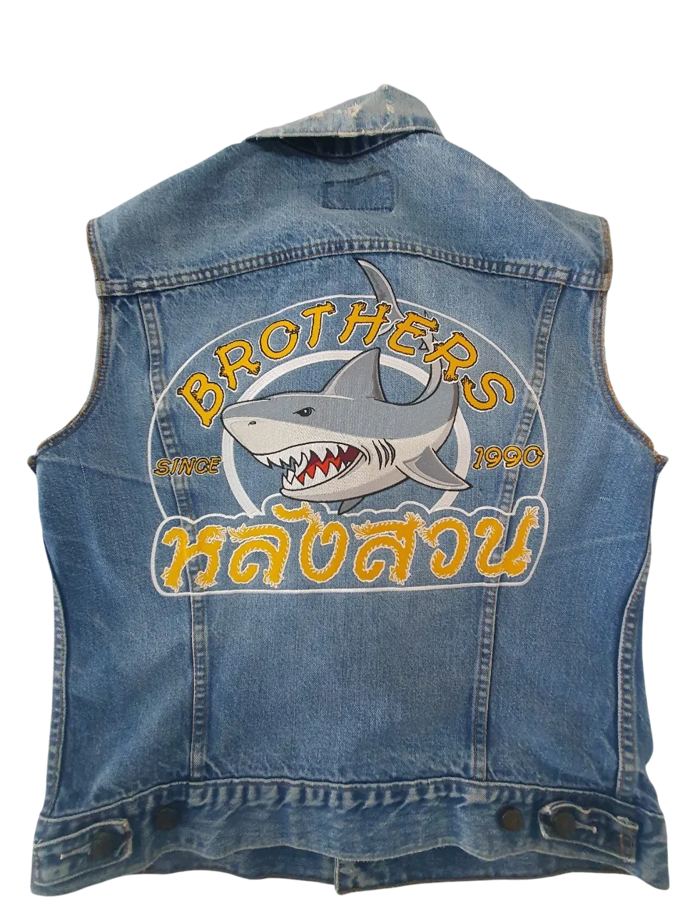 ปักเสื้อยีนส์ ลายปักยีนส์ เสื้อยีนส์พร้อมปัก รับปักเสื้อยีนส์