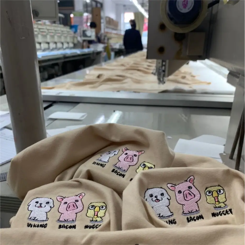 งานปักเสื้อยืด รับปักเสื้อยืด ปักเสื้อยืดเด็ก รับปักเสื้อ ปักผ้าขนหนู ปักผ้าเช็ดหน้า ปักถุงกอล์ฟ ปักกระเป๋าหนัง 